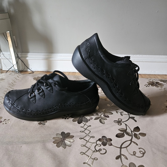 ZIERA WOMENS Allsorts Hiker Shoes - Picture 3 of 5